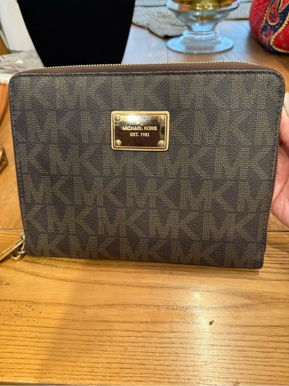 Michael Michael Kors Signature Multifunction Case for iPad/Tablet
